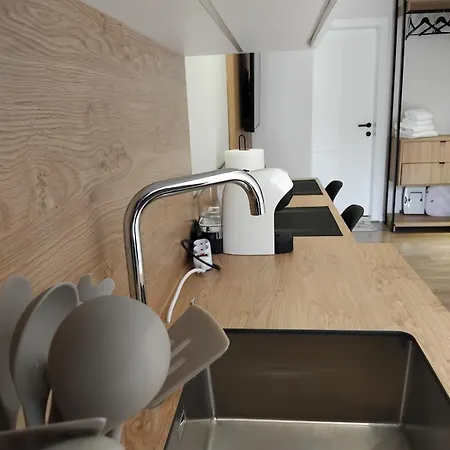 Aplus Apartment *
